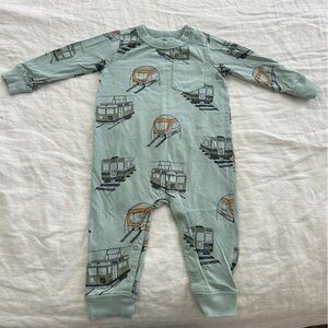 Tea Collection Tunnelbana Rib Pocket Romper in Mantis